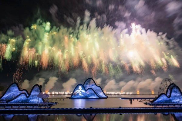 Chinese-Fireworks-Show-1